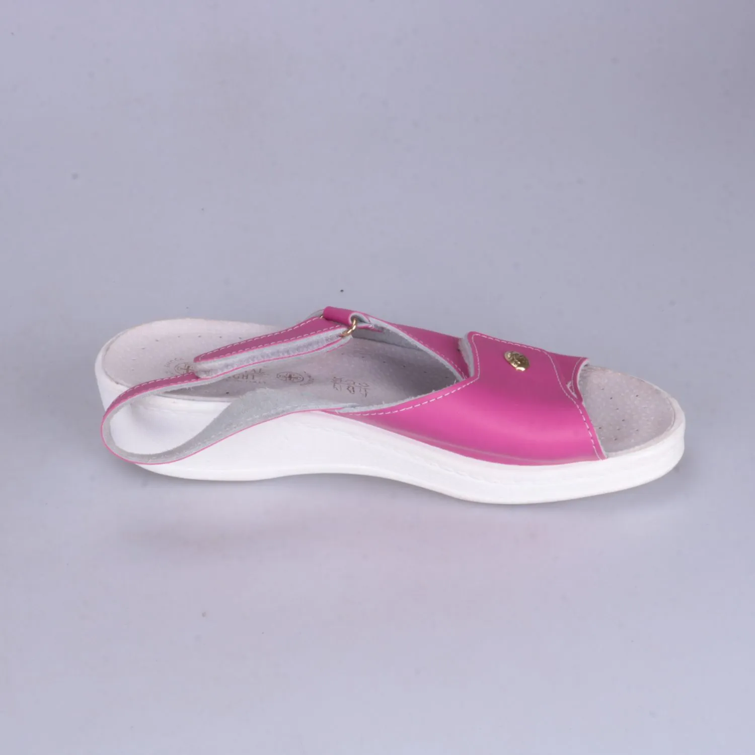 сандалии Leon